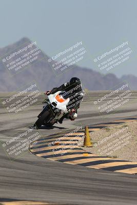 media/Oct-02-2025-Racers Edge (Thu) [[2c91cb6ab3]]/2-A Group/Session 5-Turn 12 (130pm)/